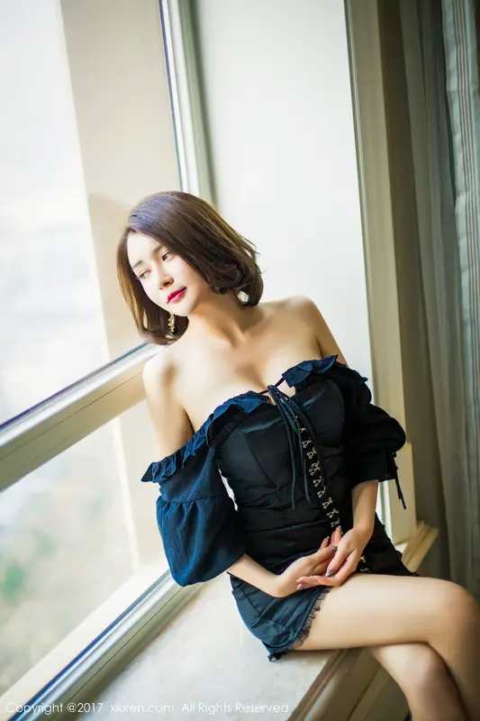 [XIUREN秀人网]2017.12.25 No.879 廿十 – 035.webp