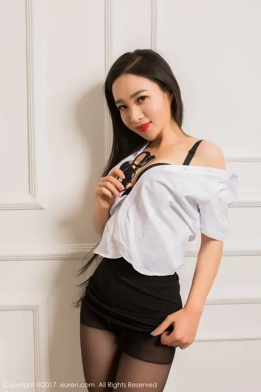 [XIUREN秀人网]2017.12.27 No.880 艾儿521 – 018.webp