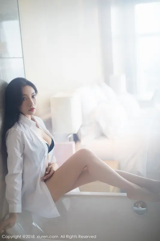 小狐狸Sica：魅惑寫真，綻放性感