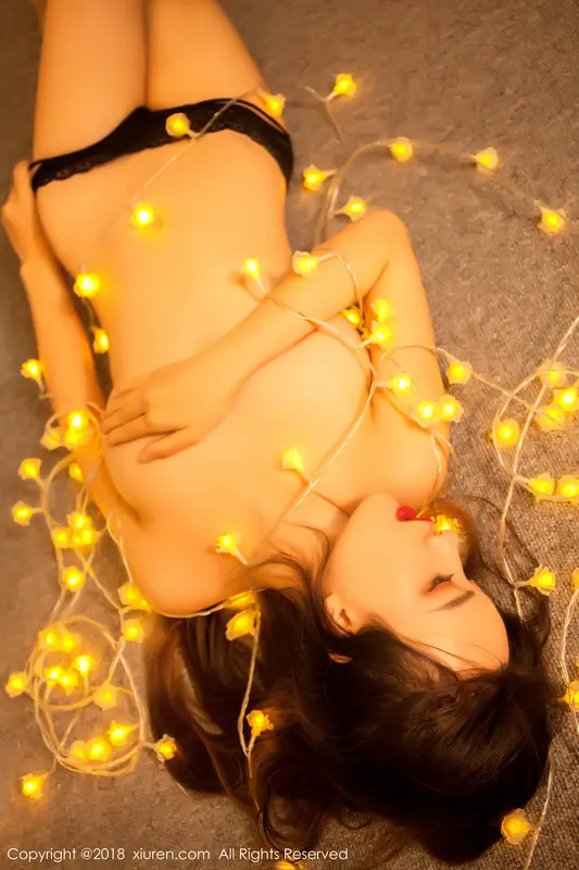 [XIUREN秀人网]2018.01.25 No.909 涵涵猫 – 038.webp