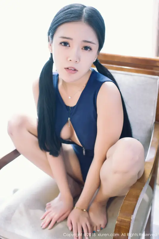 [XIUREN秀人网]2018.02.09 No.932 红气球 – 044.webp