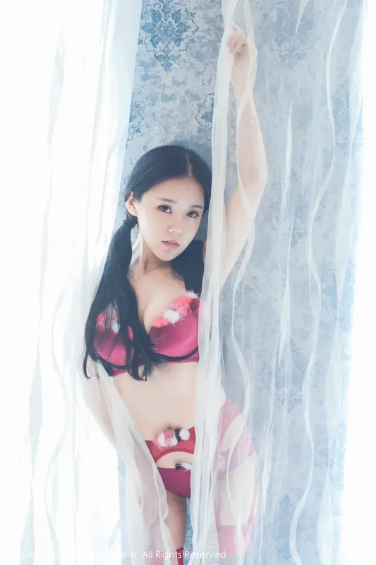 [XIUREN秀人网]2018.02.09 No.932 红气球 – 045.webp