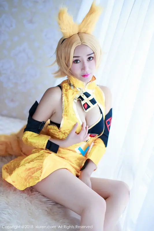 [XIUREN秀人网]2018.02.23 No.937 邹晶晶女王 – 012.webp