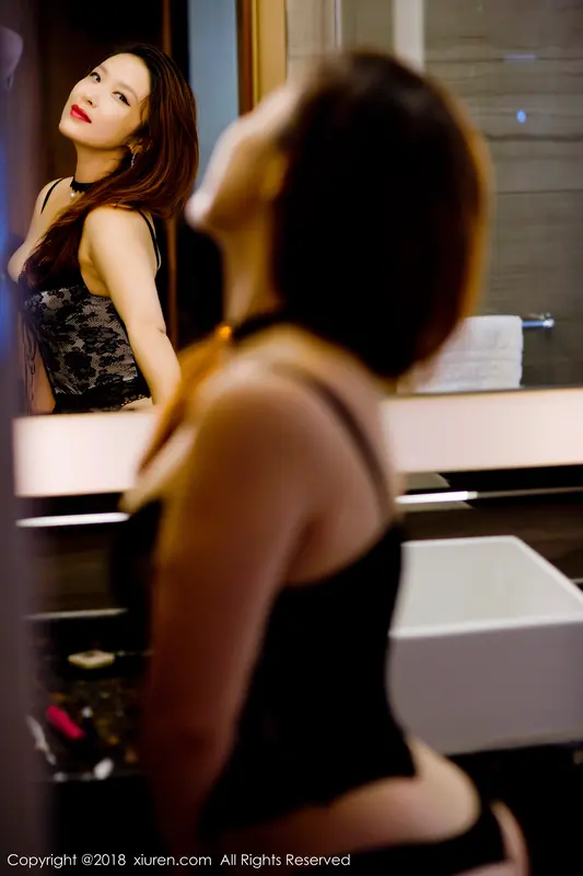 Xixi's Ethereal Allure: A Delicate Dance of Innocence and Temptation