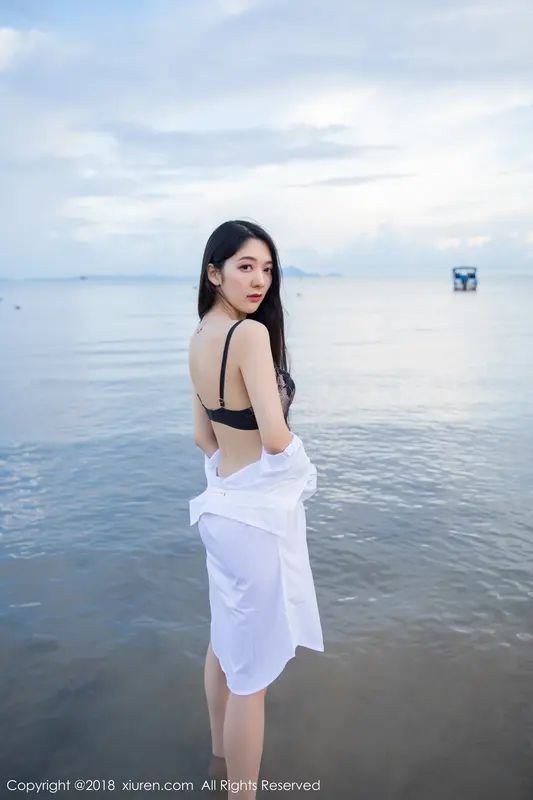 Captivating Beauty: A Glimpse of Xiaoreba