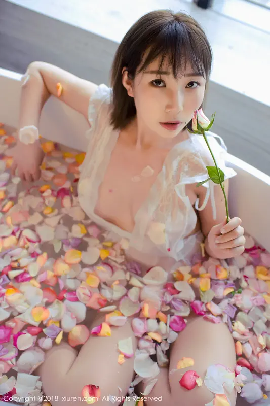 [XIUREN秀人网]2018.04.16 No.981 枝恩 – 018.webp