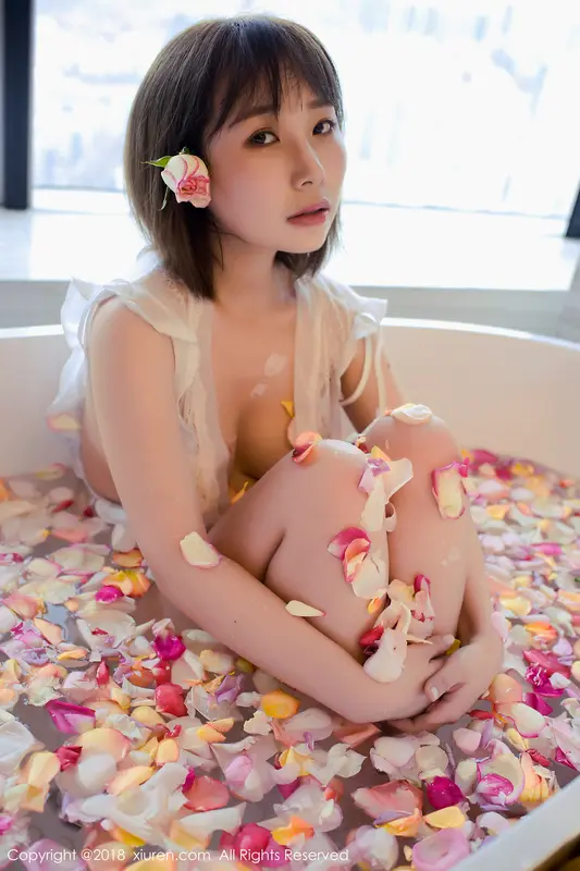 [XIUREN秀人网]2018.04.16 No.981 枝恩 – 027.webp