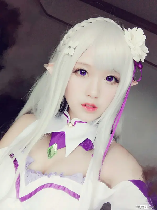 腐团儿Ikaros-NO.021-Cosplay#Re︰从零开始的异世界生活#艾米莉娅 – 002.webp