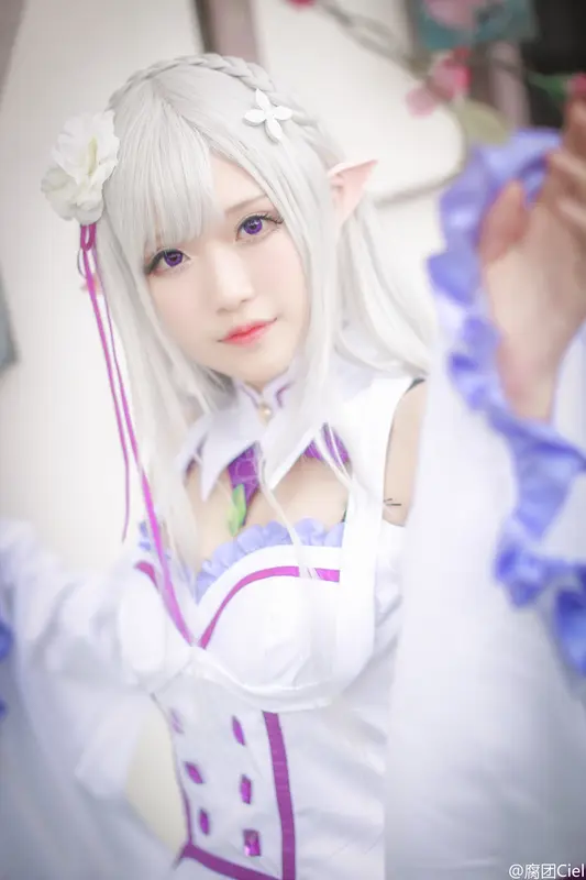 腐团儿Ikaros-NO.021-Cosplay#Re︰从零开始的异世界生活#艾米莉娅 – 006.webp