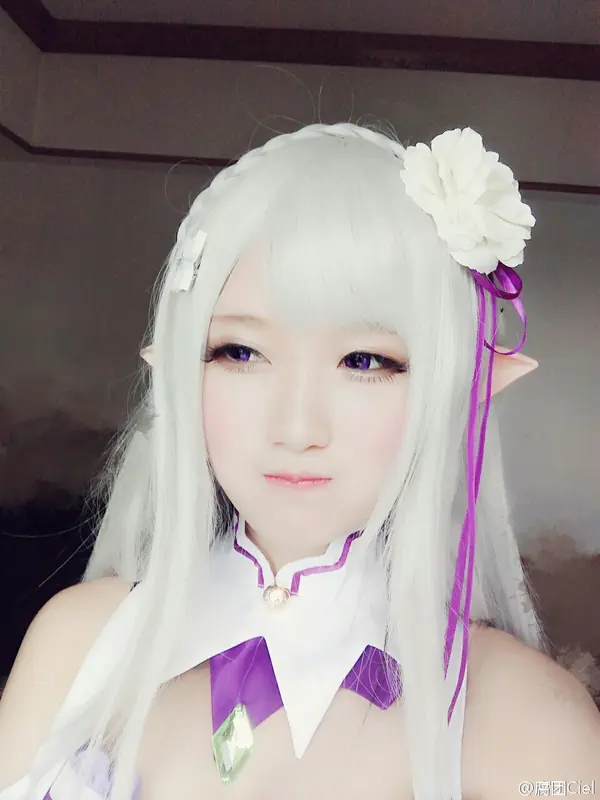 腐团儿Ikaros-NO.021-Cosplay#Re︰从零开始的异世界生活#艾米莉娅 – 013.webp