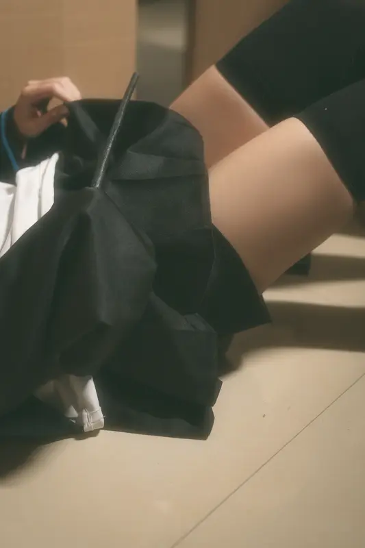 颓废绘影：杜林的绘画艺术世界