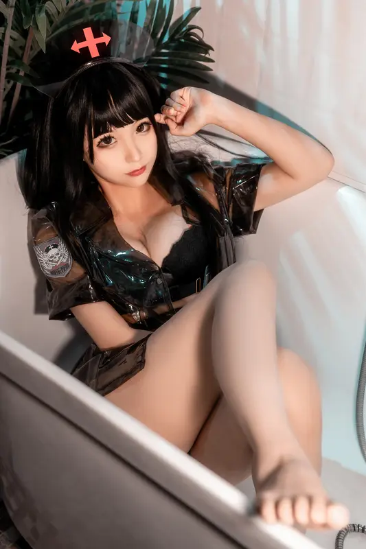 蠢沫沫 NO.114 胶衣护士 黑 – 005.webp