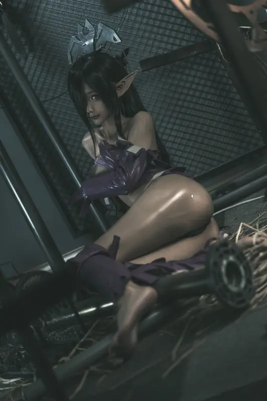 蠢沫沫 NO.121 黑兽 女王原设 – 003.webp