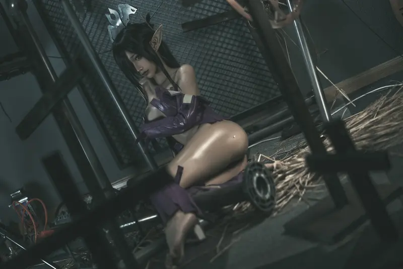 蠢沫沫 NO.121 黑兽 女王原设 – 004.webp