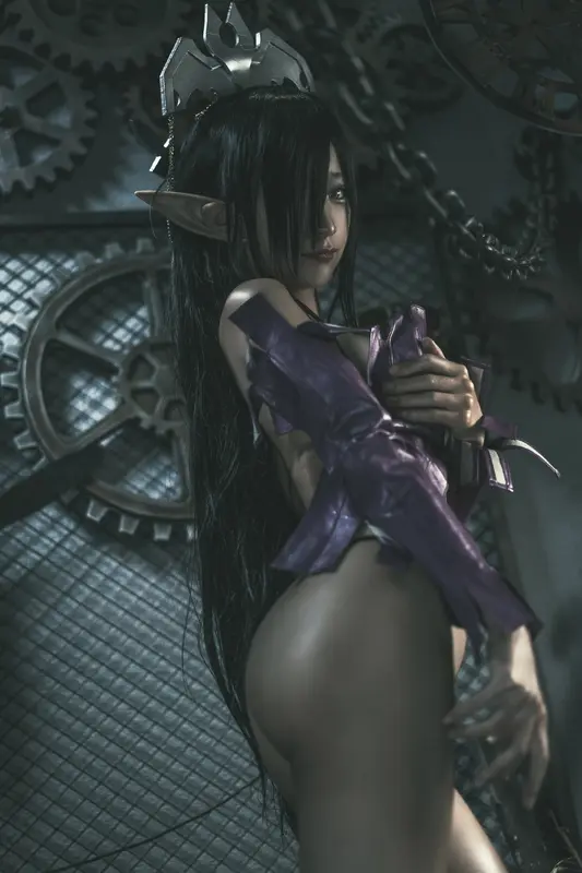 蠢沫沫 NO.121 黑兽 女王原设 – 032.webp
