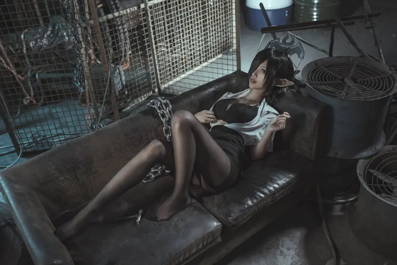 蠢沫沫 NO.121 黑兽 女王OL制服 – 013.webp