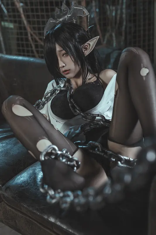 蠢沫沫 NO.121 黑兽 女王OL制服 – 037.webp