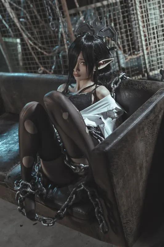 黑兽女王的制服诱惑