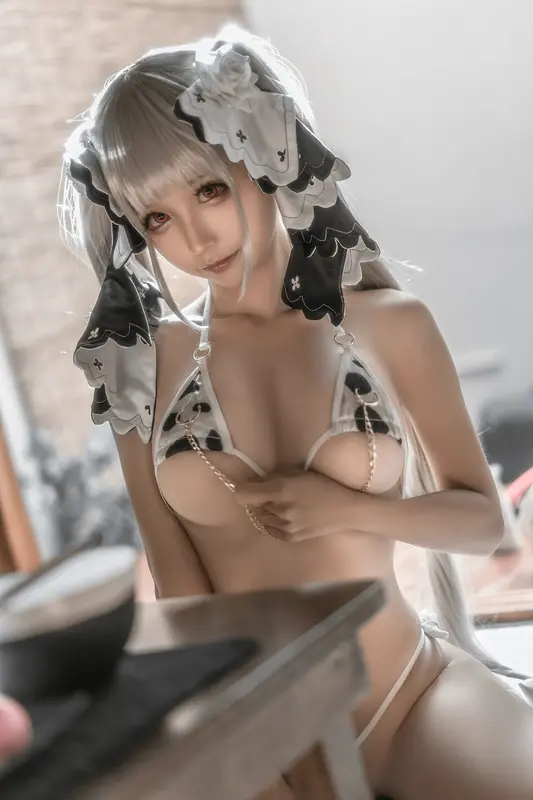 KeWei's Alluring Gentleman's Edition: A Sensual Dive