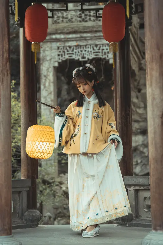 蠢沫沫 NO.145 汉服私影 – 005.webp