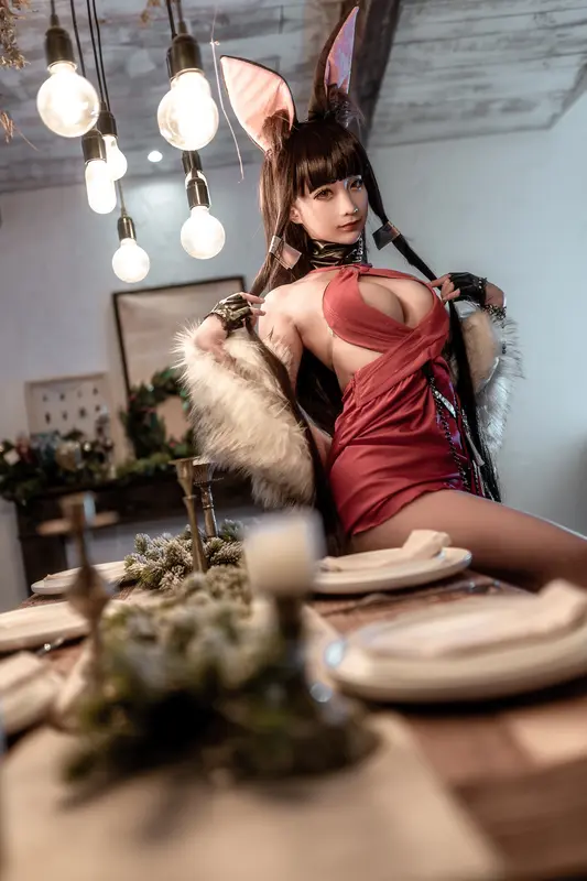 Akagi's Azure Allure: A Sensual Transformation