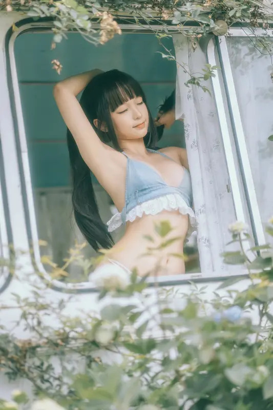 大巴车绅士版私密写真
