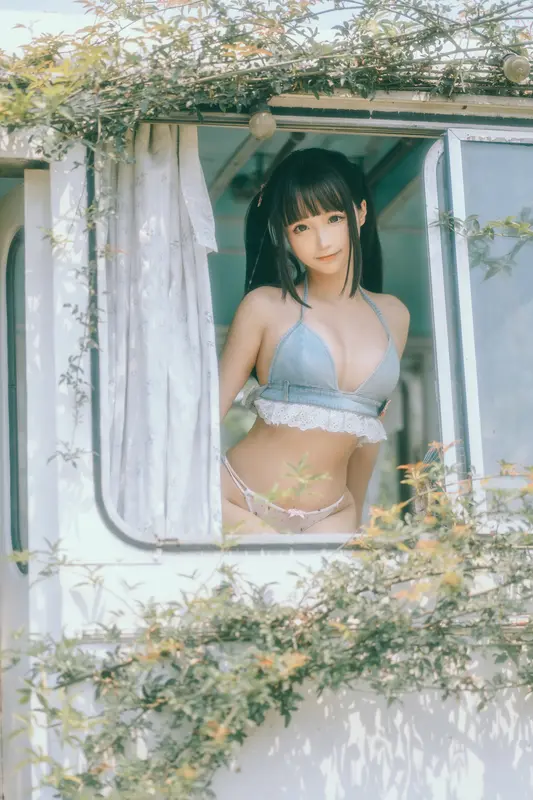蠢沫沫 NO.184 大巴车-绅士版 – 046.webp