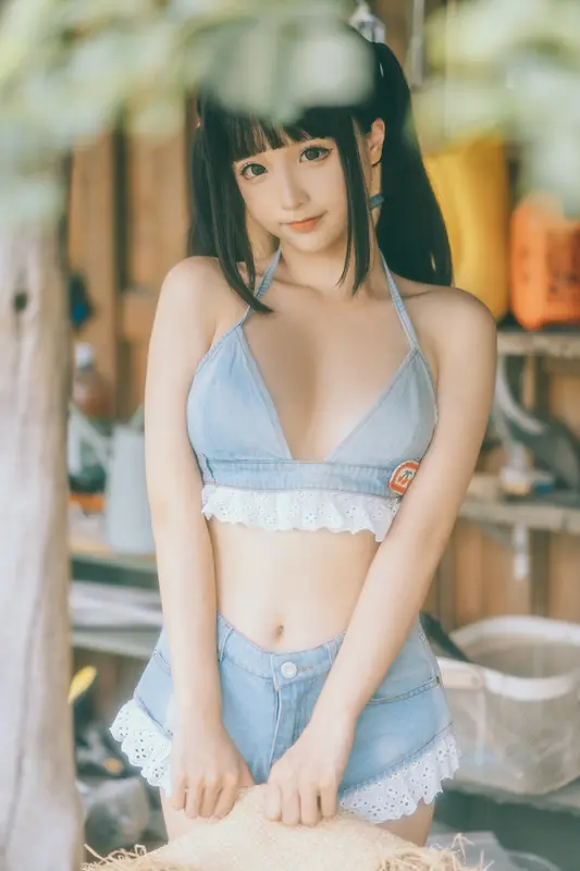 蠢沫沫 NO.184 大巴车-绅士版 – 051.webp