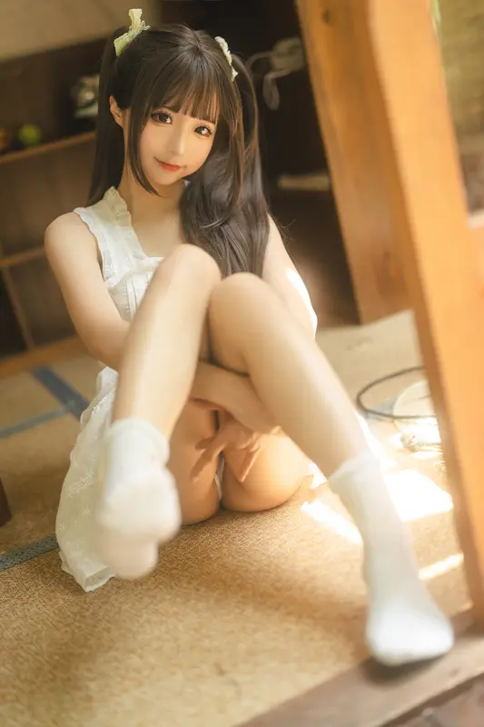 蠢沫沫 NO.186 夏  白吊带 – 021.webp