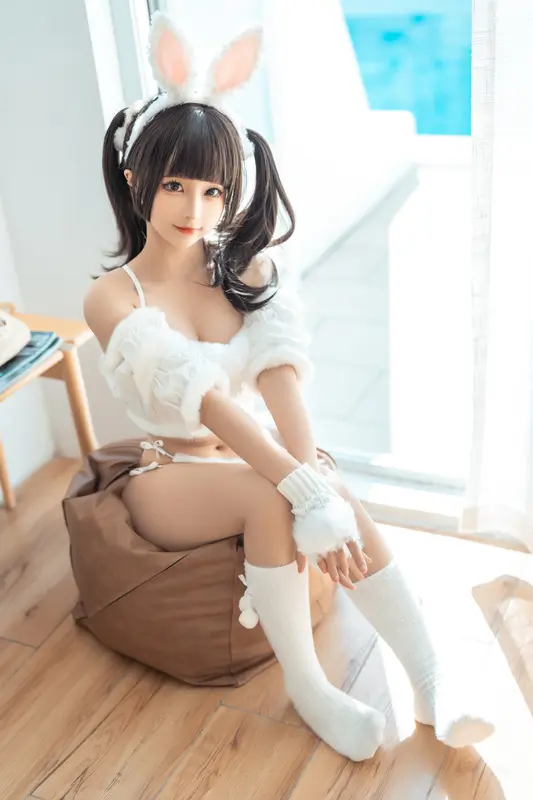 萌兔嬌顏：蠢沫沫的軟糯誘惑