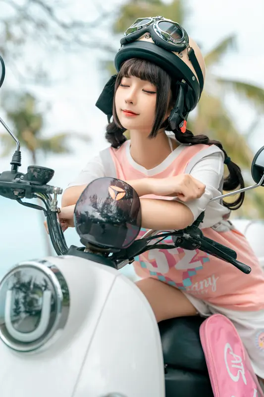 蠢沫沫 NO.212 小电车 – 008.webp