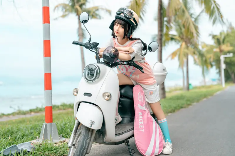 蠢沫沫 NO.212 小电车 – 009.webp