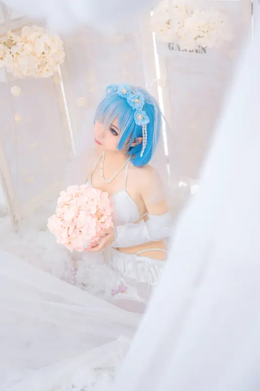 Rem's Bridal Allure: A Cosplay Fantasy