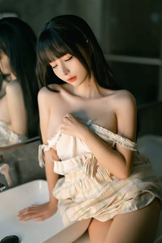 晨曦初露：蠢沫沫的私密 awakening