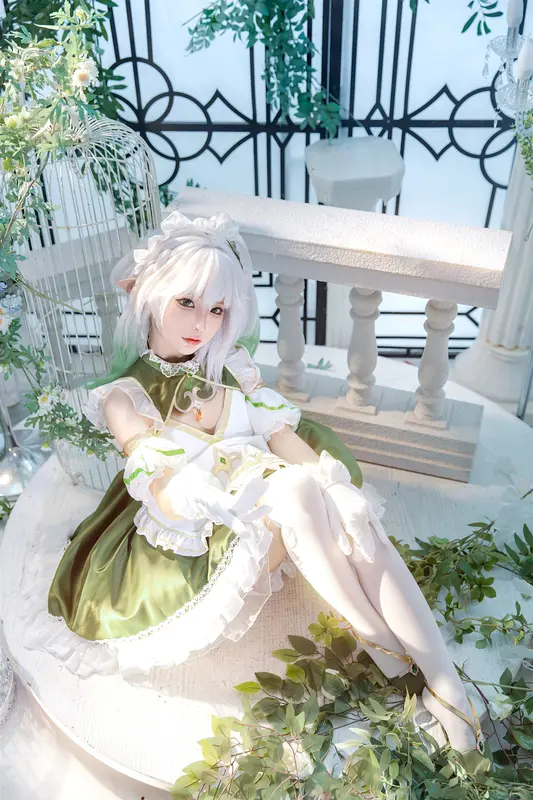 蠢沫沫演绎纳西妲的梦幻Cosplay