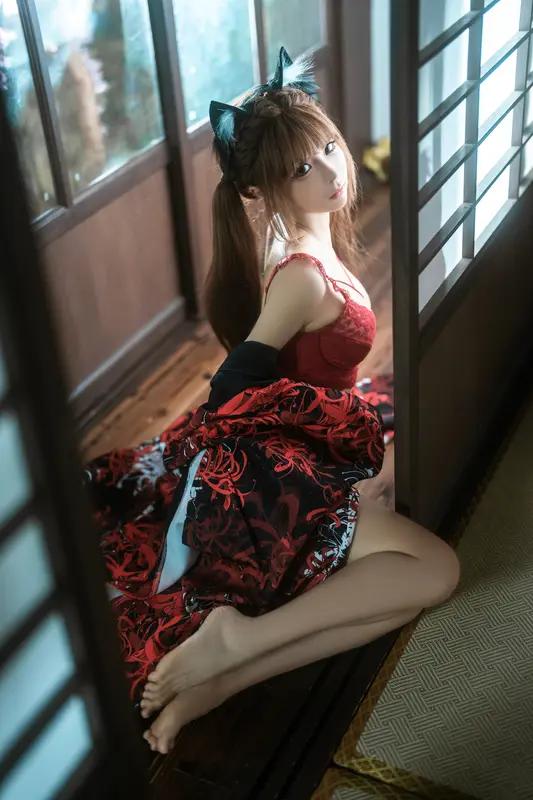 和风禁锢：蠢沫沫的和服捆绑艺术