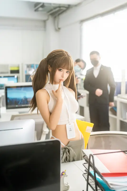 蠢沫沫 NO.297 四月T3订阅《工作时间》 – 003.webp