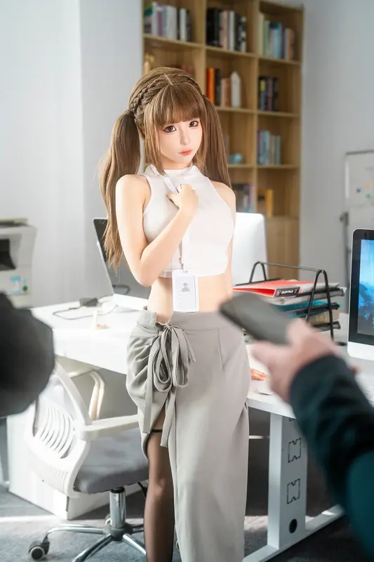 蠢沫沫 NO.297 四月T3订阅《工作时间》 – 008.webp
