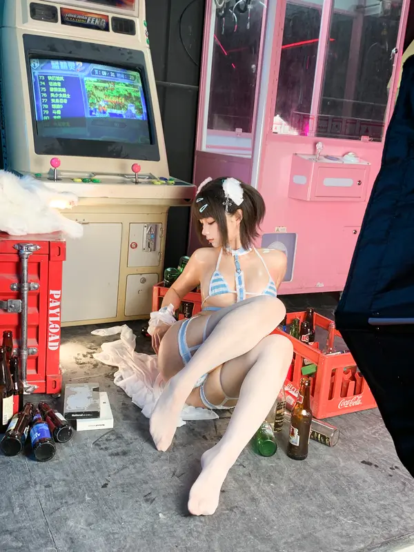 蠢沫沫娃娃机花絮：甜美少女的欢乐时光