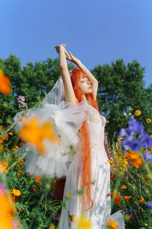 蠢沫沫 NO.357 花丛婚纱 – 011.webp