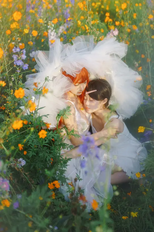 蠢沫沫 NO.357 花丛婚纱 – 032.webp