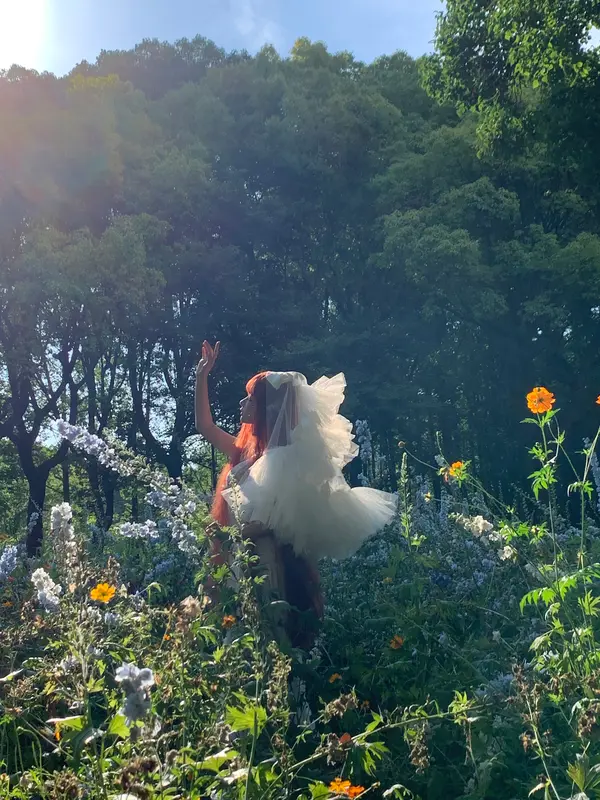 花嫁禁果：蠢沫沫婚紗下的秘密花園