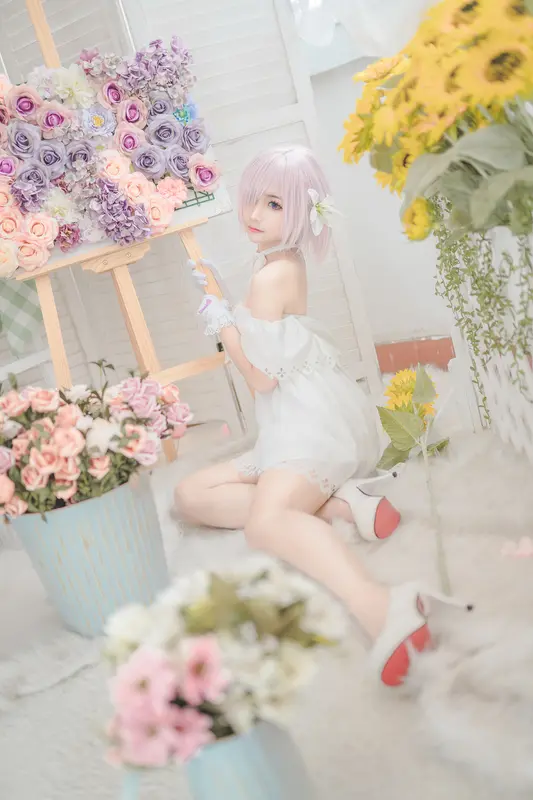 Mashu's Captivating Allure: A Sensual Journey