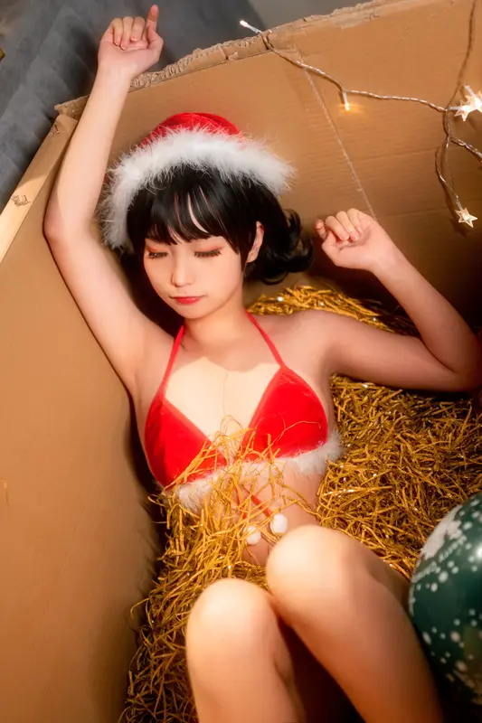 蠢沫沫 NO.51 圣诞箱子 – 021.webp