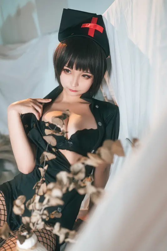 誘惑天使：制服下的秘密