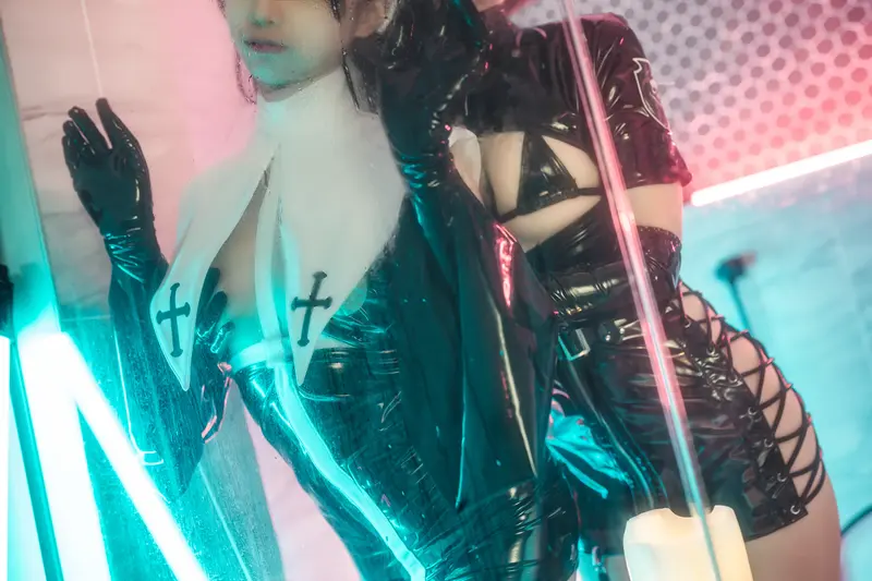 蠢沫沫 NO.71 修女×护士 – 035.webp
