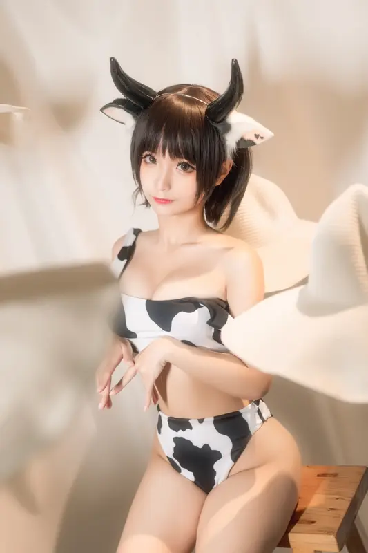 蠢沫沫 NO.82 花花牛 – 003.webp