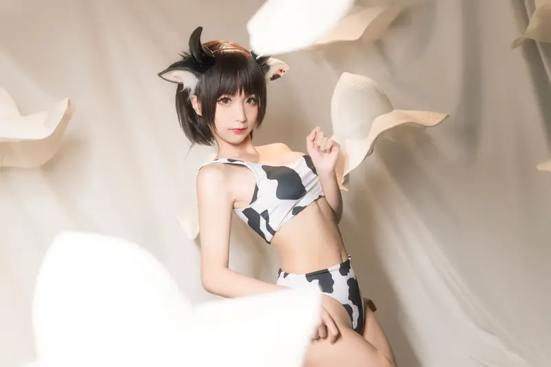 蠢沫沫 NO.82 花花牛 – 012.webp