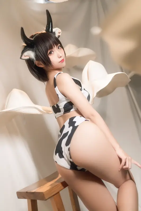 蠢沫沫 NO.82 花花牛 – 016.webp