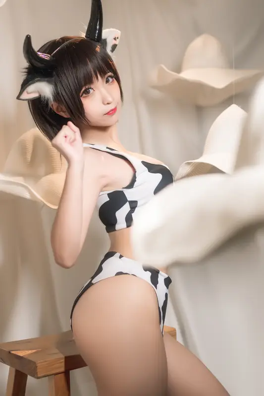蠢沫沫 NO.82 花花牛 – 018.webp